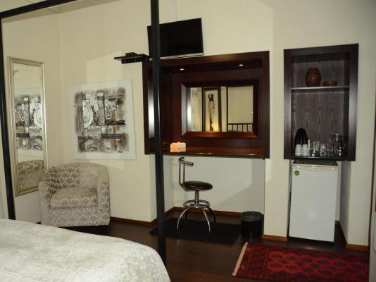 Room image 2