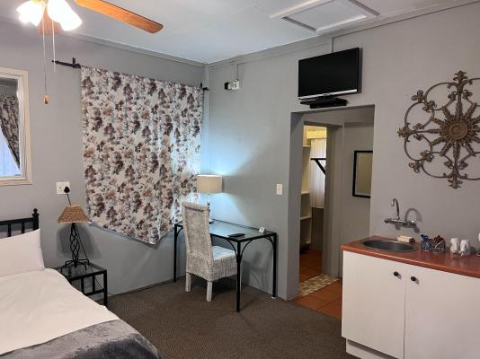 Room image 1