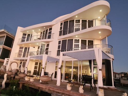 Crystal Lagoon Lodge - 209652