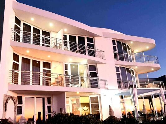 Crystal Lagoon Lodge - 209653
