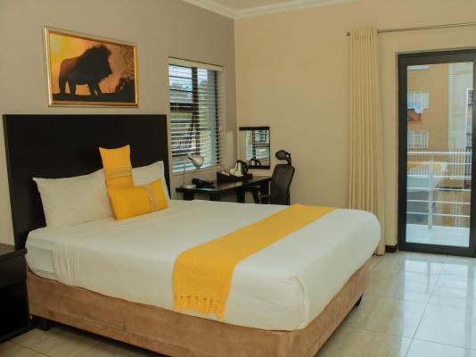 Room image 3
