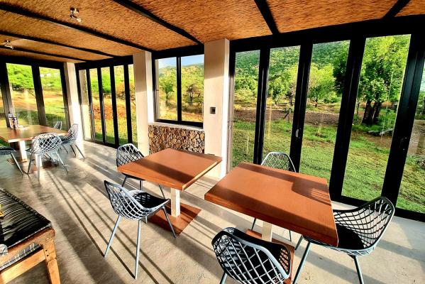 Pilanesberg Private Lodge - 210199