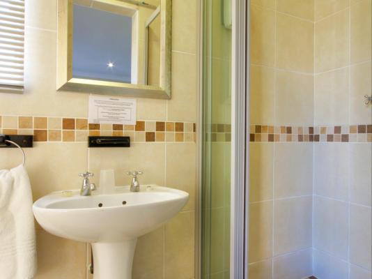 Room image 1