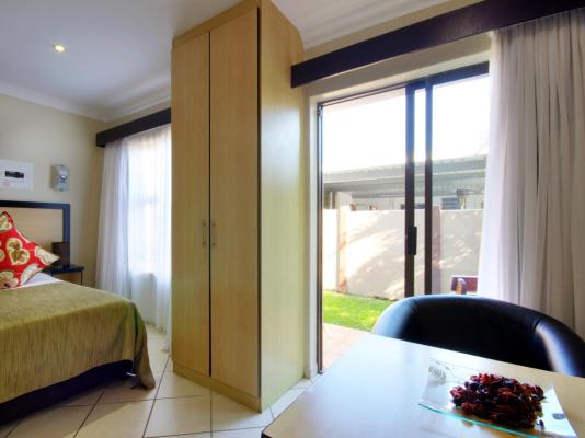 Room image 2