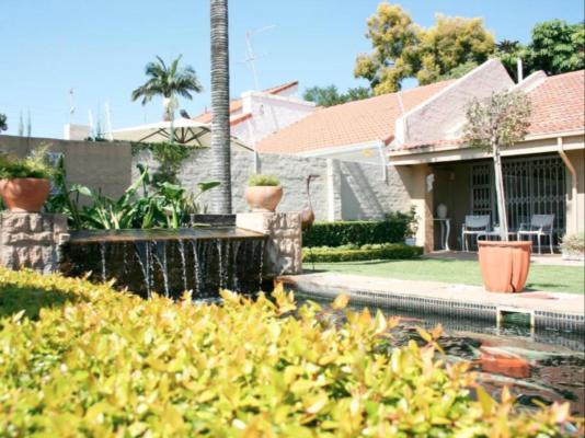 TC's on Lynnwood Guesthouse - 210635
