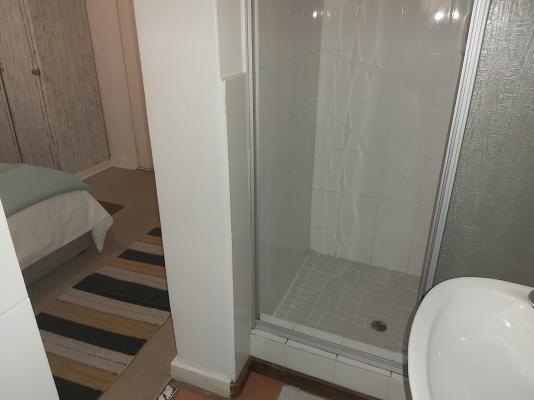 Room image 3