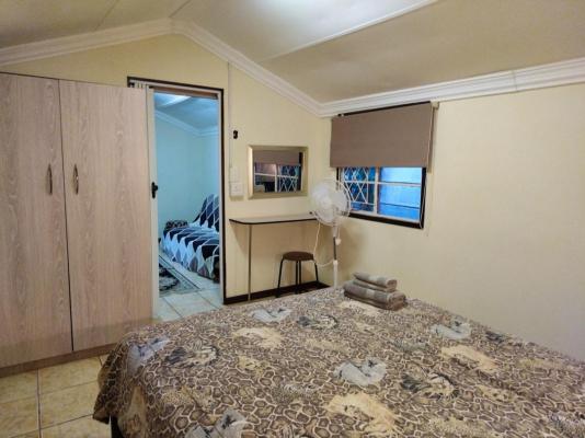 Room image 8