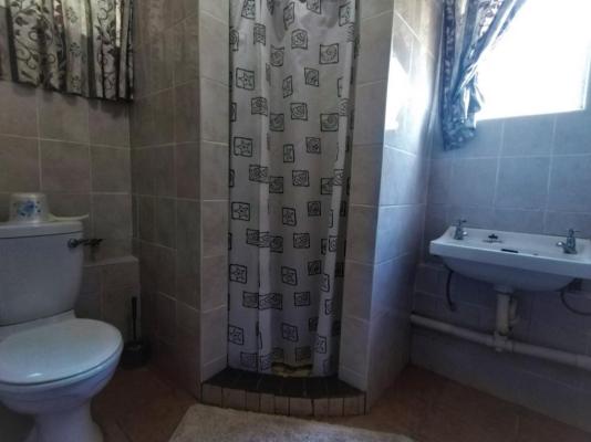 Room image 18