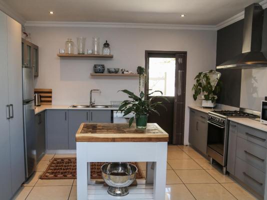 5 Konings Accommodation - 210814