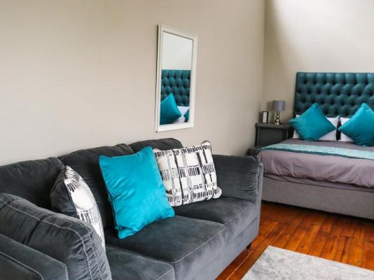Room image 3