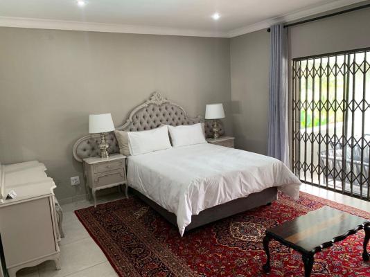 Room image 5