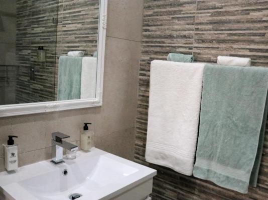 Room image 4