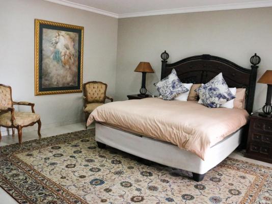 Room image 5