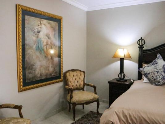 Room image 6