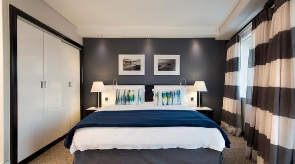 The Commodore Hotel - 211115