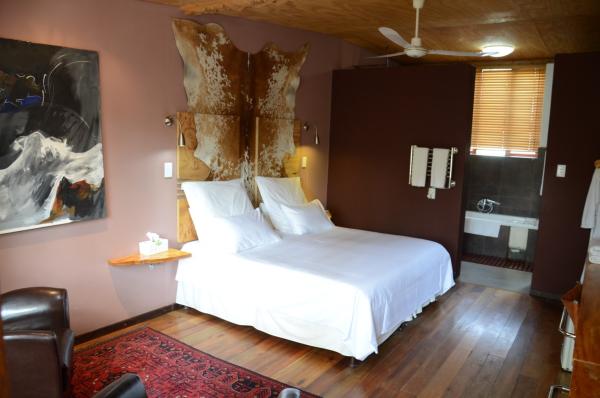 Bed & Breakfast in Hatfield - 211138