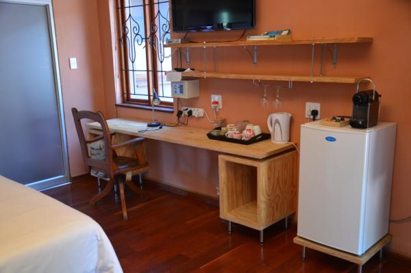 Bed & Breakfast in Hatfield - 211139