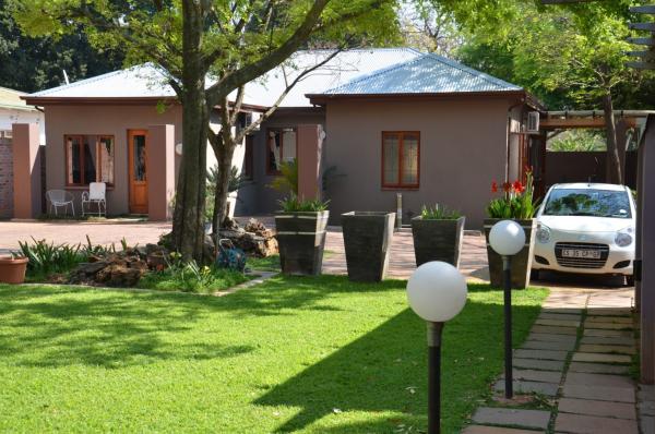 Bed & Breakfast in Hatfield - 211157