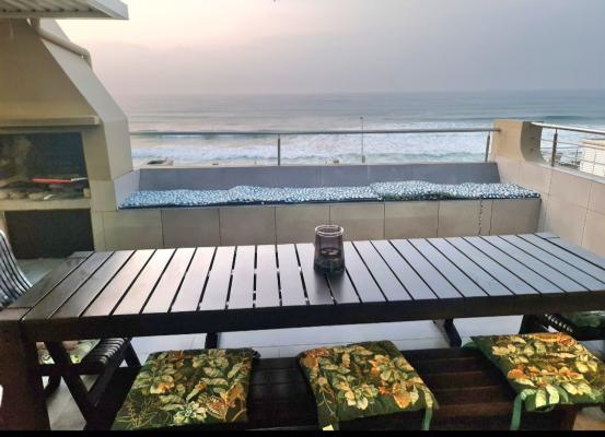 Escape to a Seaside Sanctuary - vayKZN Umdloti - 211206