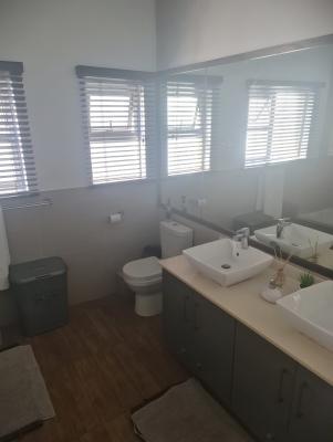 Escape to a Seaside Sanctuary - vayKZN Umdloti - 211214