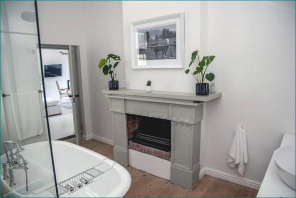Room image 2