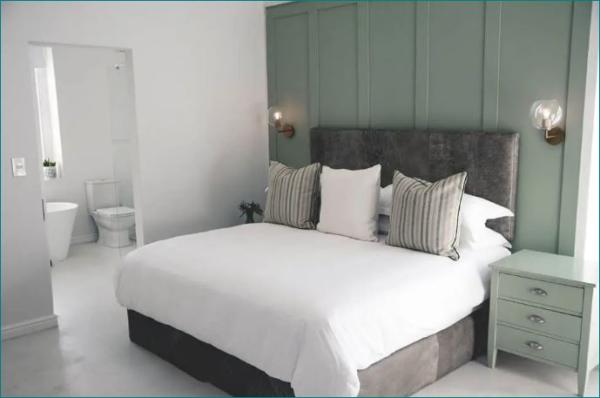 Room image 1
