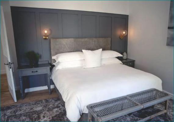 Room image 16
