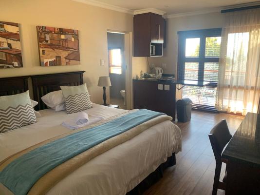 Room image 4
