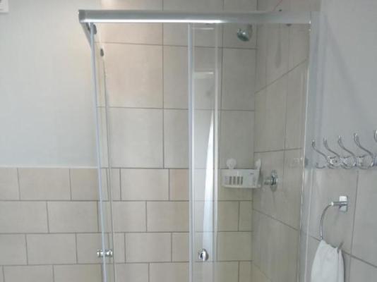 Room image 4