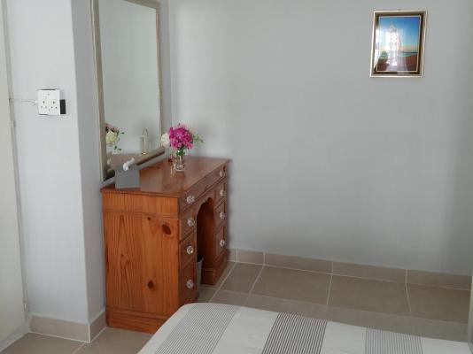 Room image 4