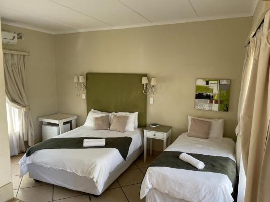 Buffalo Hotel - 211671