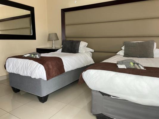 Room image 2