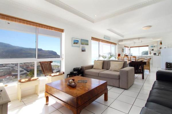 Crow`s Nest Fish Hoek Bay - 211866
