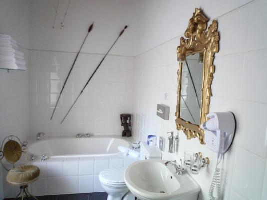 Room image 19
