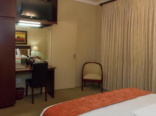 Room image 2