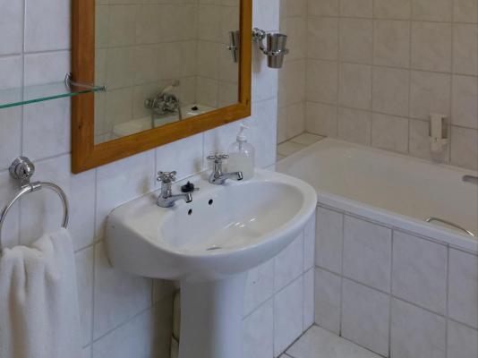 Room image 2