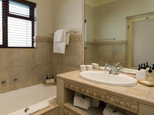 Fernwood Manor - 212688