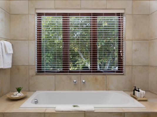 Fernwood Manor - 212697