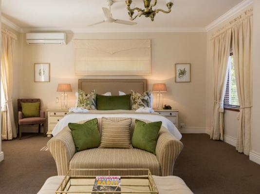 Fernwood Manor - 212712