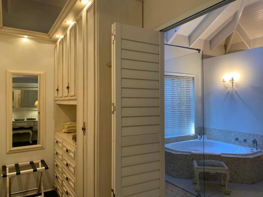 Fernwood Manor - 212720