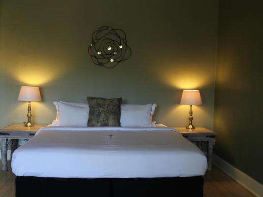 Room image 9