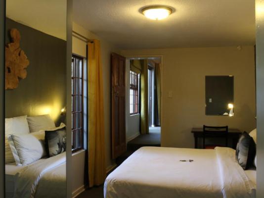 Room image 15