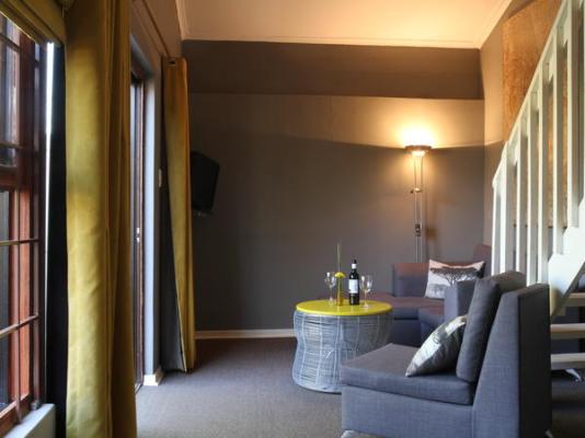 Room image 17