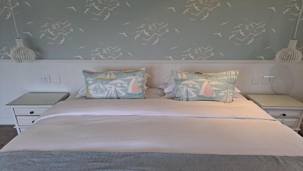 Room image 1