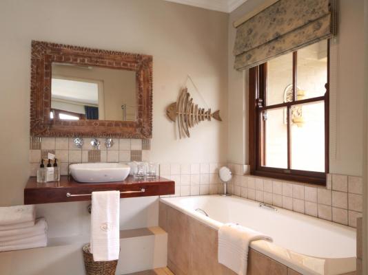 Lavender Manor Guest Lodge - 213031