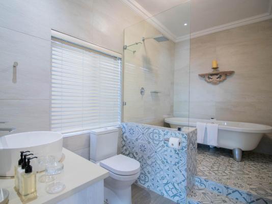 Lavender Manor Guest Lodge - 213037