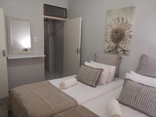 Room image 7