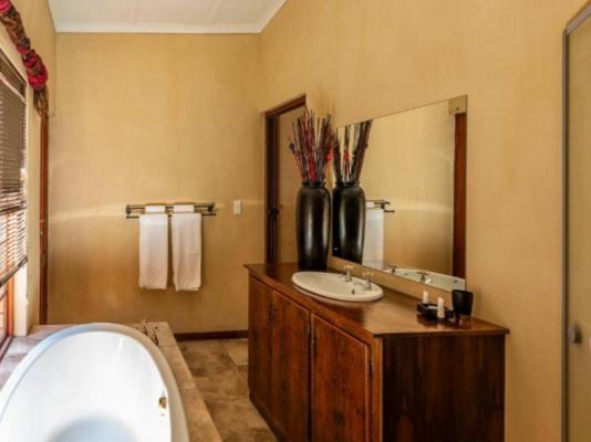 Kuruman Inn - 213159