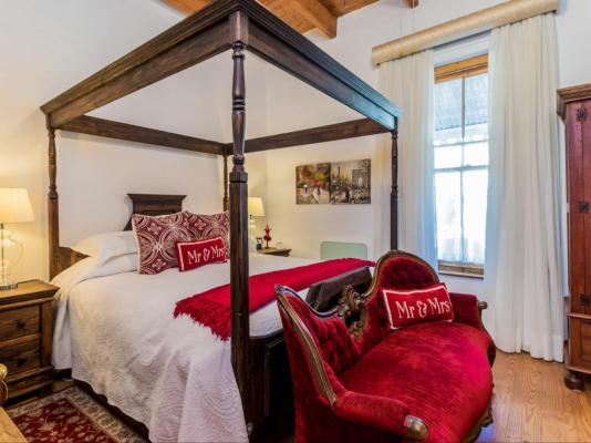 Room image 4