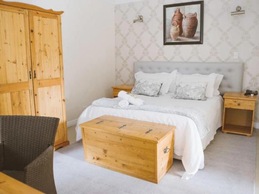 Room image 7